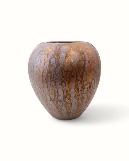 Textured Bronze Urna