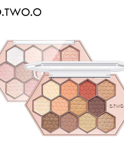 O- TWO. O Eyeshadow Palette