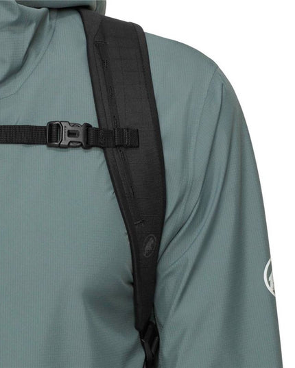 Ryggsäck Mammut Alto 22L, svart, flera fickor