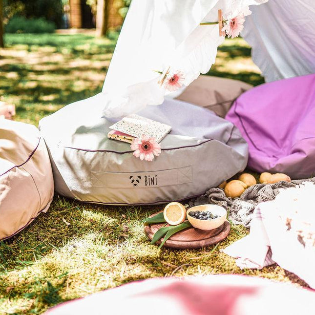 Sittpuff Utomhus, LiLi