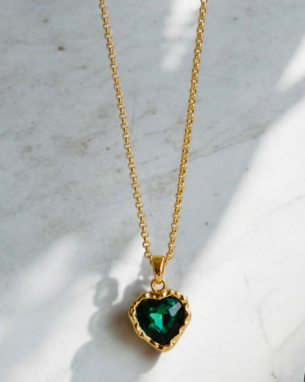 Ariel grönt hjärthalsband