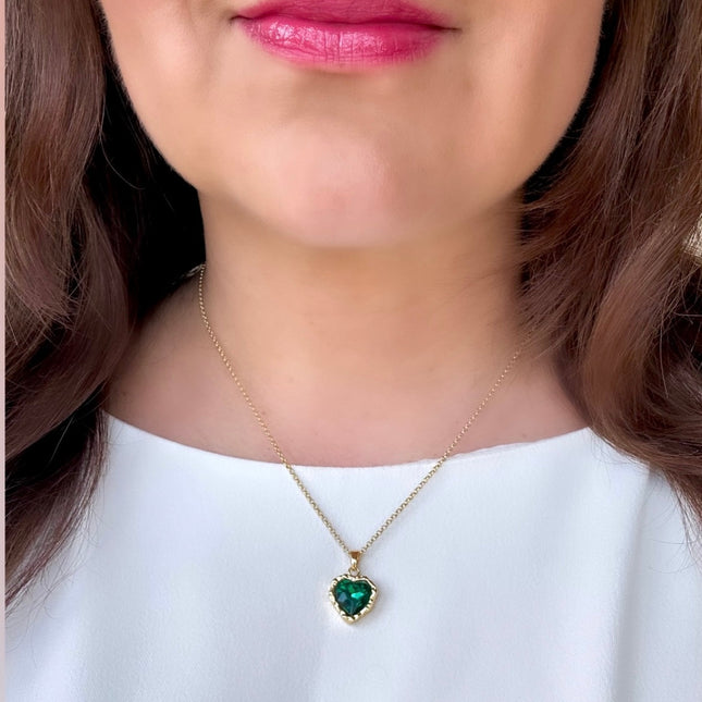 Ariel grönt hjärthalsband