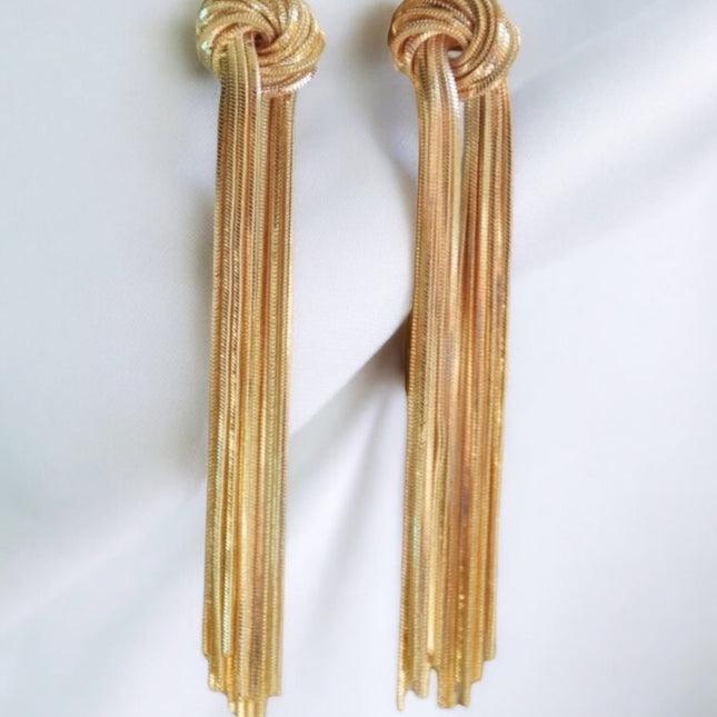 The Victoria earrings gold