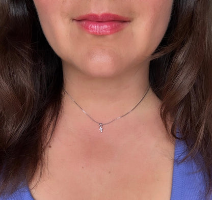 Halsband med silverkors