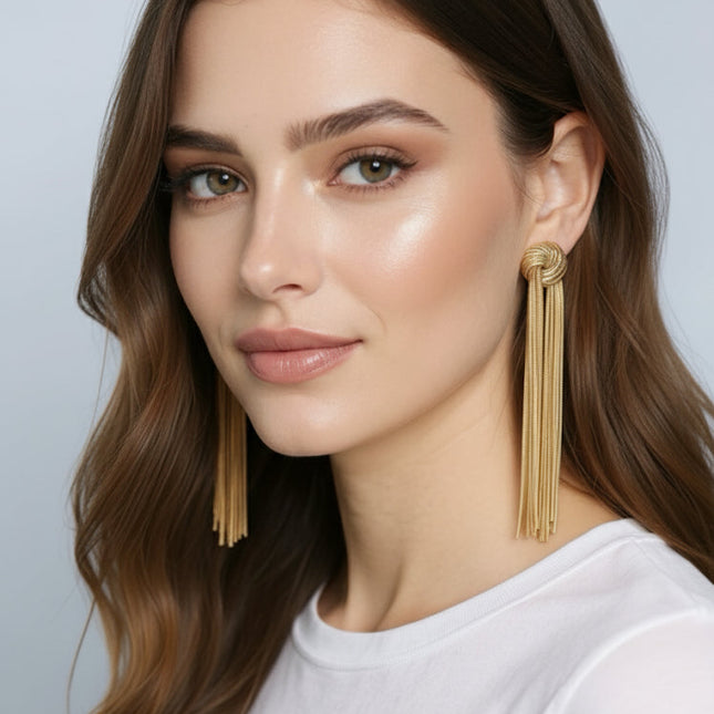 The Victoria earrings gold