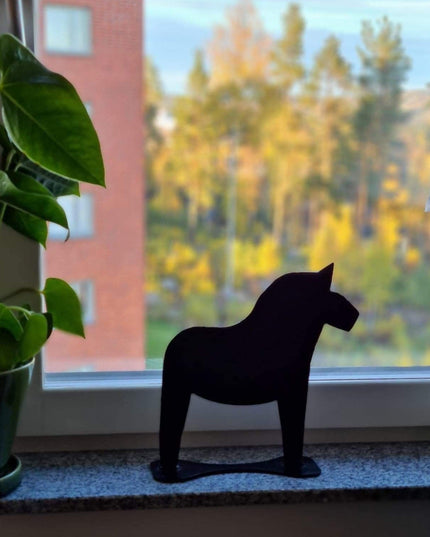 Stående dalahäst (svart)