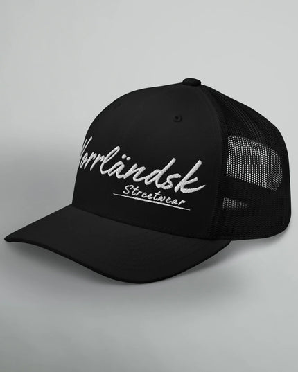 TRUCKER KEPS NORRLÄNDSK STREETWEAR
