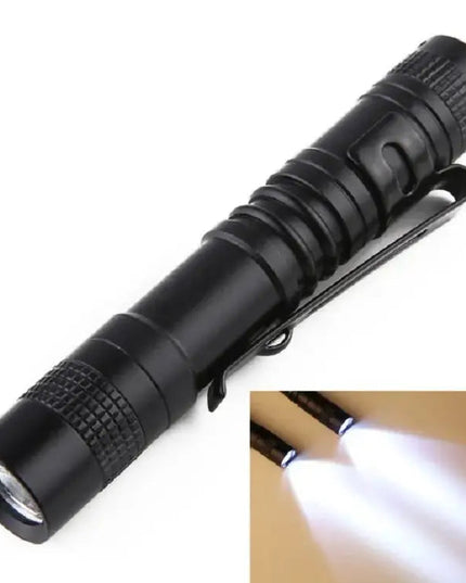 Mini LED Ficklampa i Pennformat – Kraftfull och kompakt arbetslampa