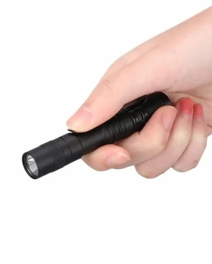 Mini LED Ficklampa i Pennformat – Kraftfull och kompakt arbetslampa