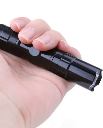 Mini LED Ficklampa 600LM – Vattentålig Taktisk Nyckelringsficklampa i Aluminium