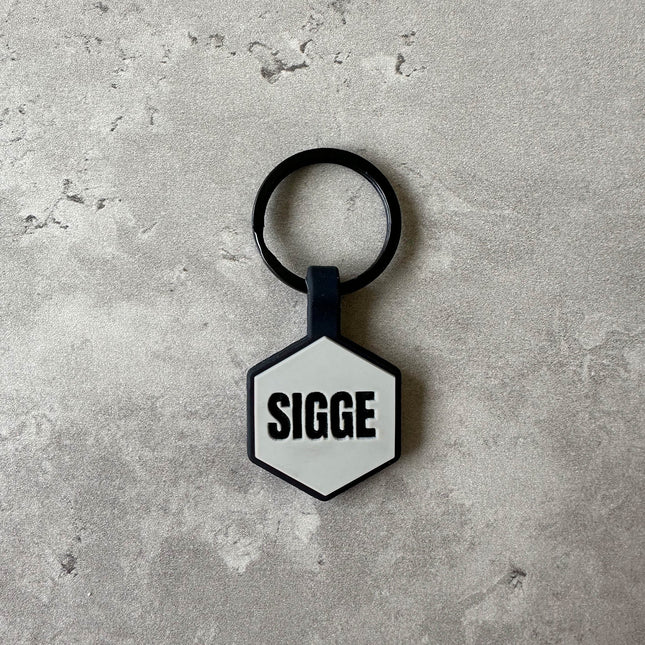 Grå namnbricka till hund - Typsnitt Anton