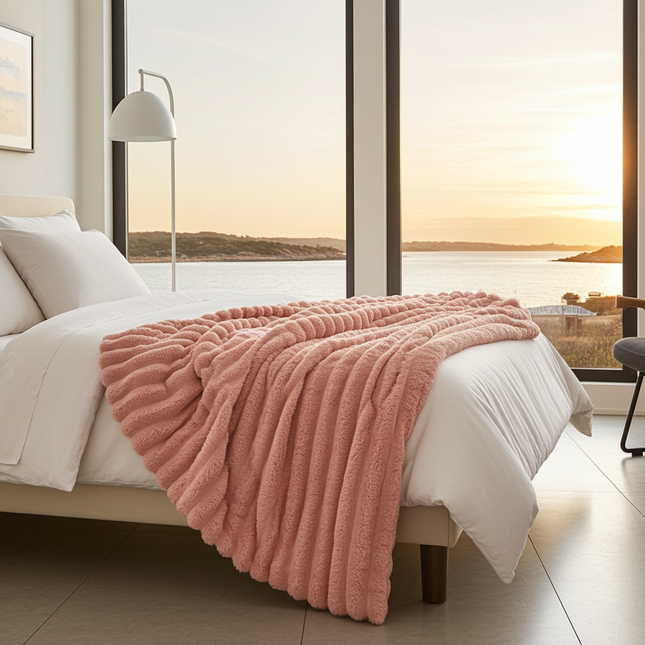 RÄFFLAD - Överkast