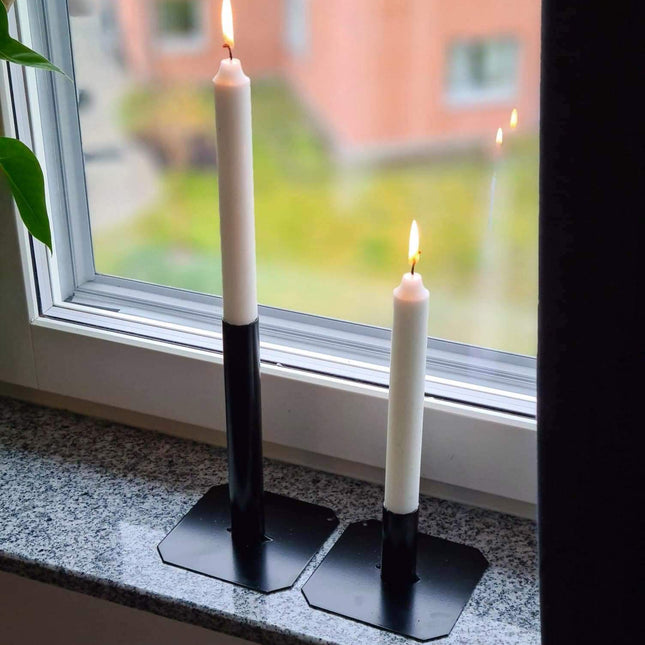 Ljusstake - enkel, liten (svart)