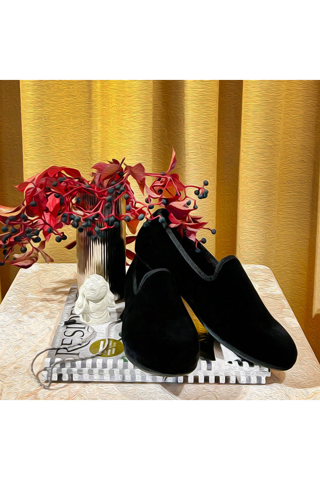 BLACK VELVET TIE Loafer